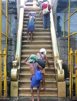 456px-18_steps_at_sabarimala