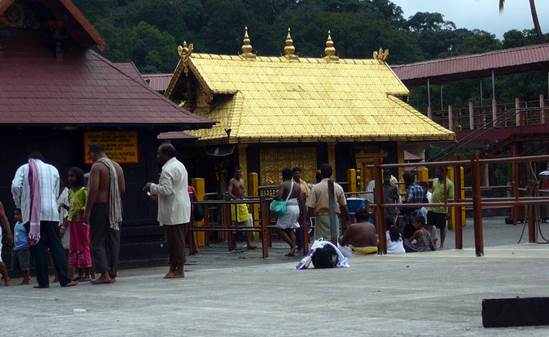 800px-Sreekovil_at_sabarimala